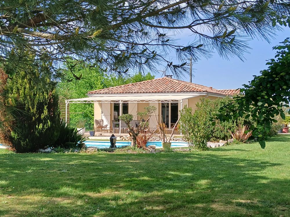 Maison plain-pied 110 m² ? 3 chambres ? Piscine ? Terrain 19