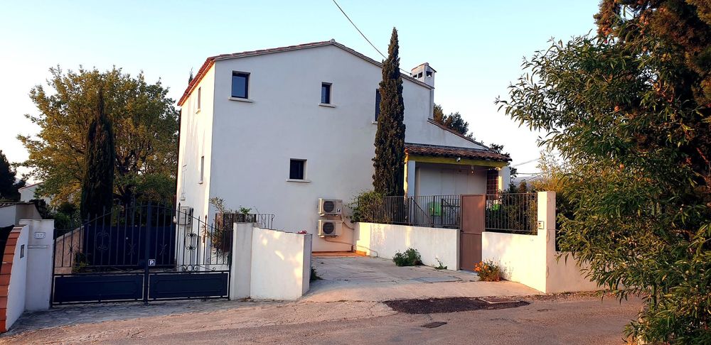 Maison 171 m² ? Piscine ? Panneaux solaires ? DPE B ? PMR
