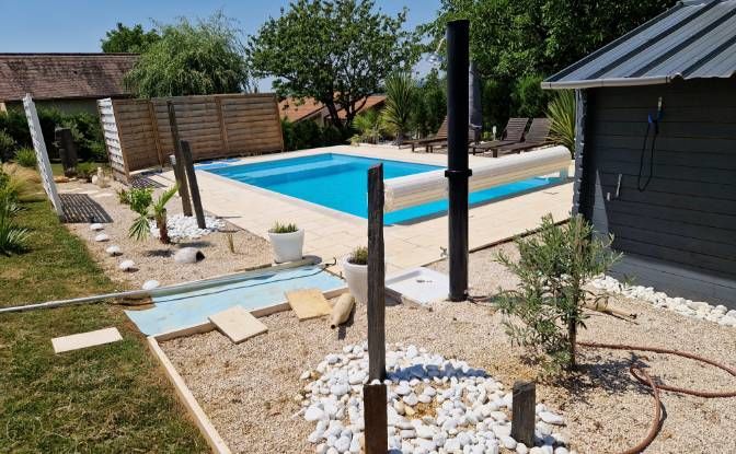Charmante maison traditionnelle Périgourdine avec piscine.