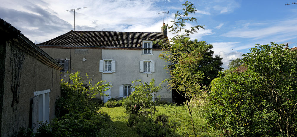 Maison de village 5 pièces à étage + dépendances
