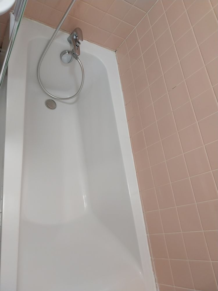 T2 Meublé 31M² avec avec parking TV fibre lave-linge privé