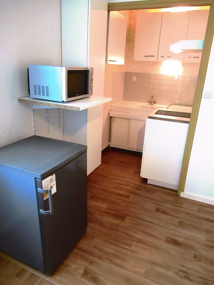 T2 Meublé 31M² avec avec parking TV fibre lave-linge privé