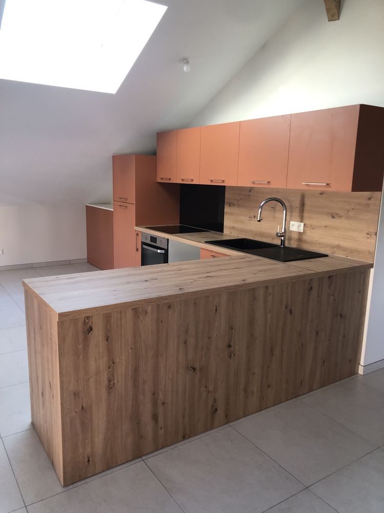 Appartement T3 entièrement rénové à Ardon - 01200 Valserhôn