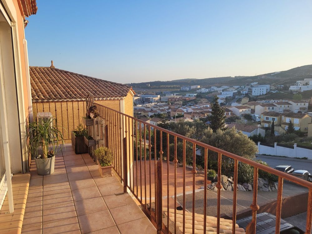 Narbonne- appartement T3 -Terrasse & vue dégagée