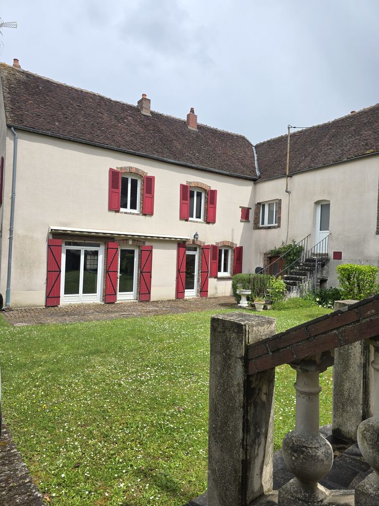 Maison de caractère avec 3 appartements indépendants