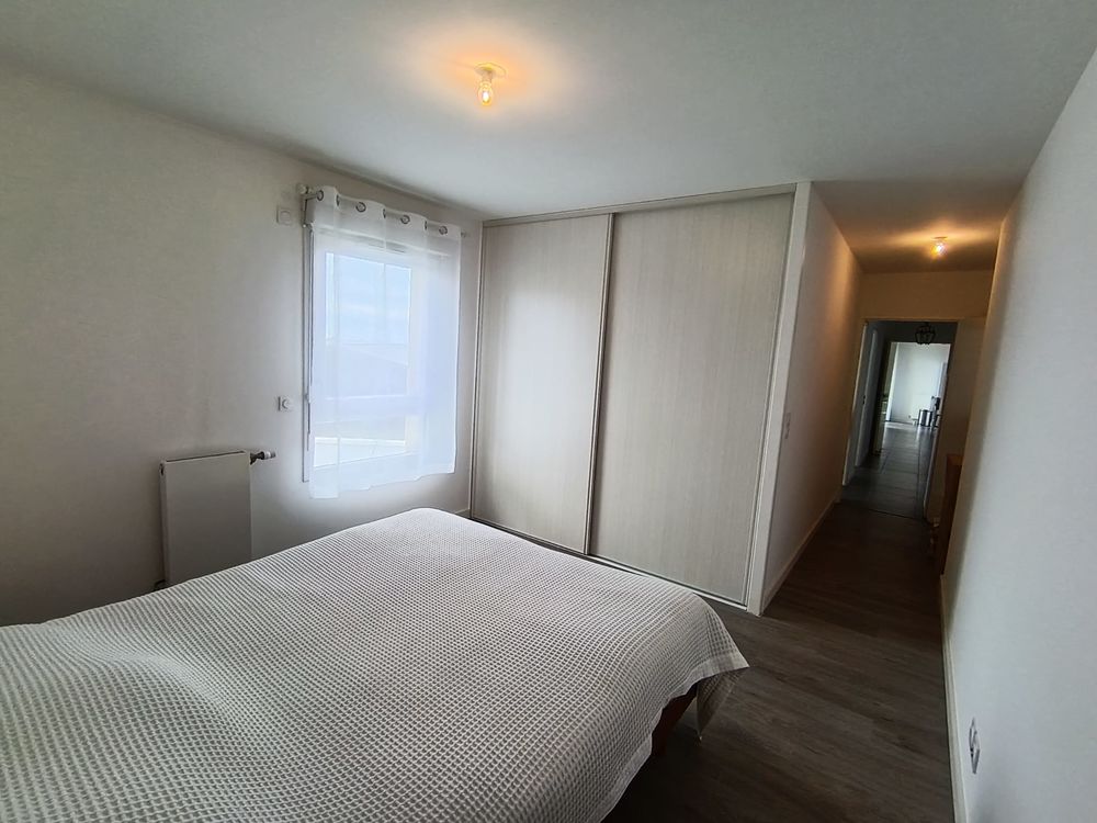 T4/ANGLET 5 Cantons/88 m²/double parking boxé/dernier étage.