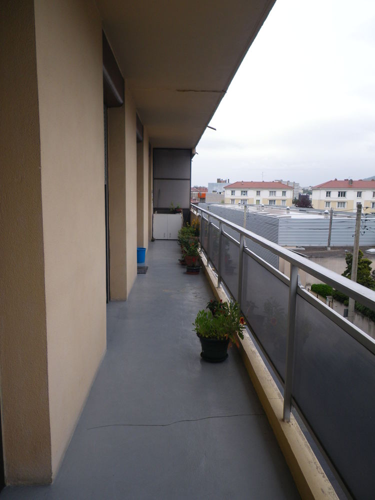 F4 81 m2 3 chambres balcon 2 garages