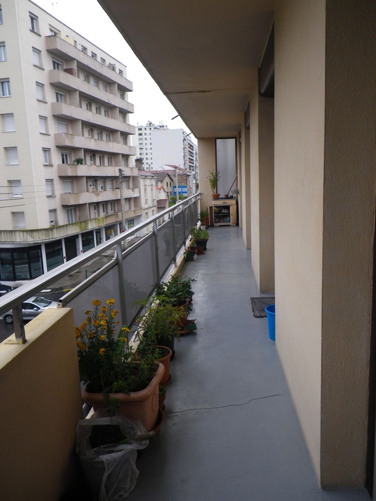 F4 81 m2 3 chambres balcon 2 garages