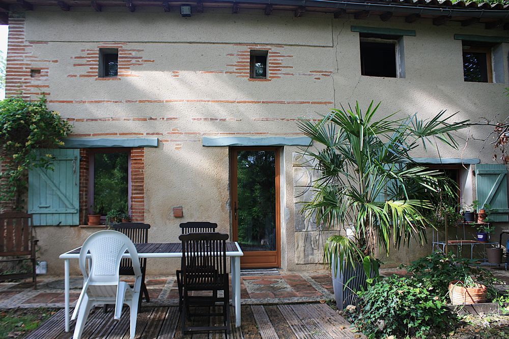 maison briques galets