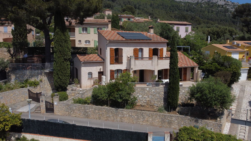 Maison contemporaine avec un DPE B au Revest-les-Eaux (83200