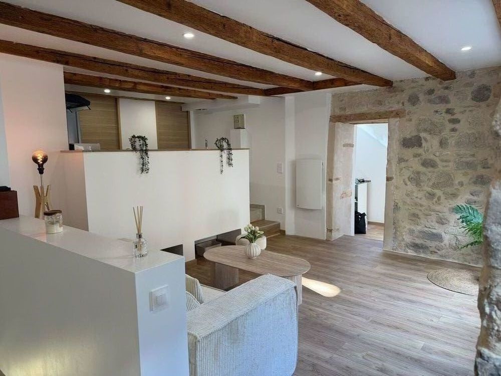 Appartement Centre historique Gex T3 atypique / T2 bis 58 m²