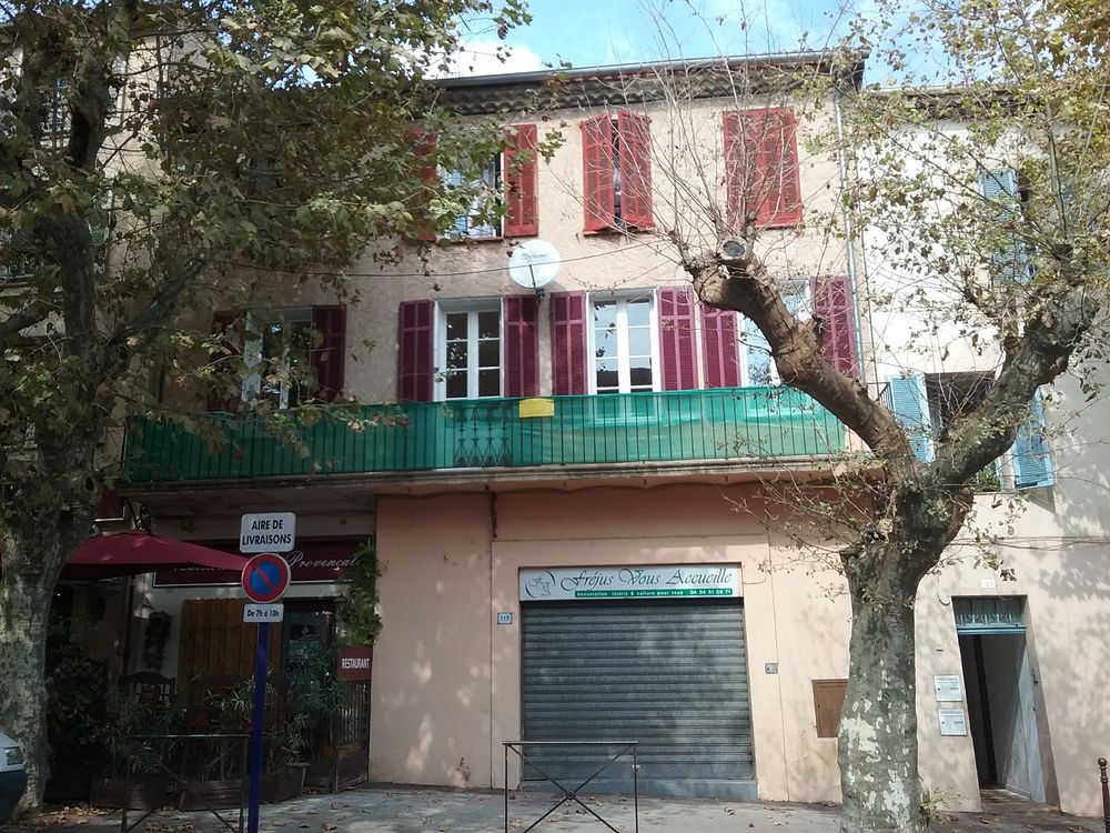3 pièces centre historique de Frejus