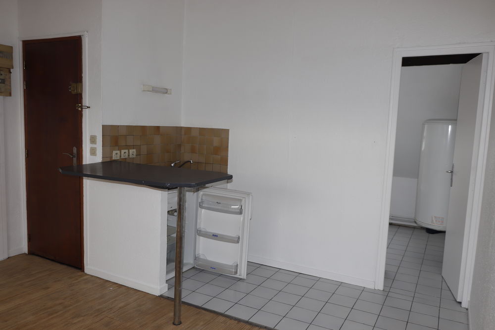 Studio 16m2 ,3ème étage, près parc Jean-Baptiste Lebas