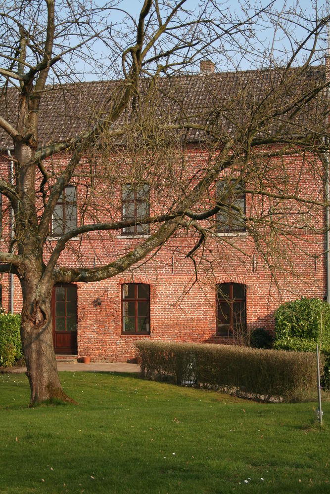 Maison mitoyenne, 153m2, 3 chambres, avec jardin, près Golf