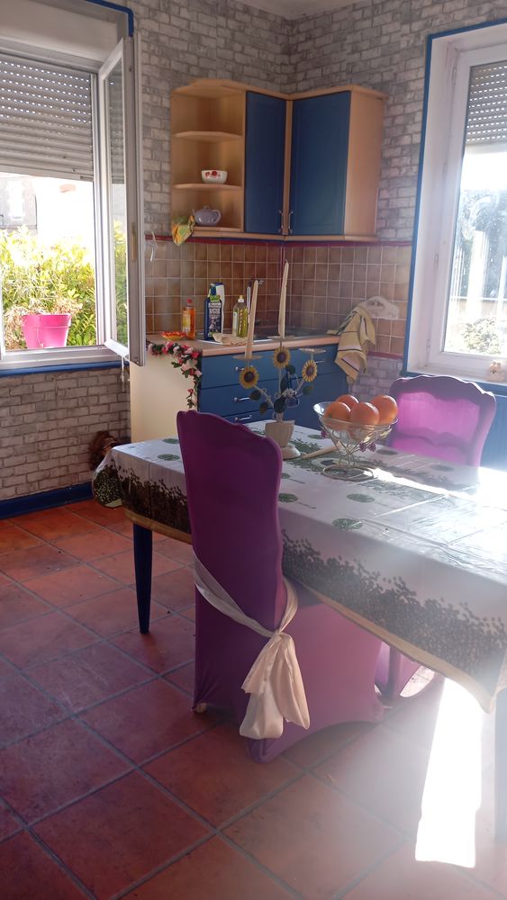 Maison bourgeoise familiale de 200 M2 coeur de village