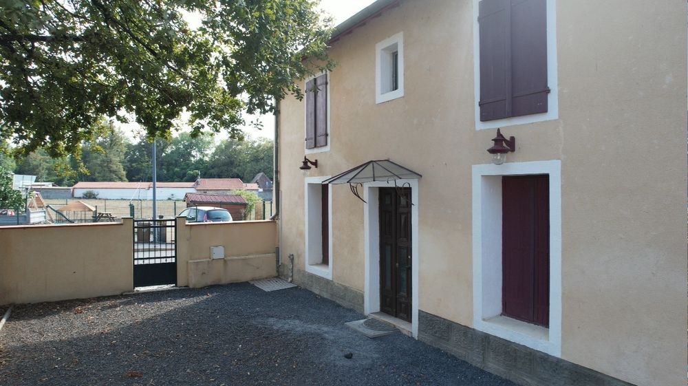 Ferme béarnaise rénovée par architecte ? 275 m² ? 6 chambres