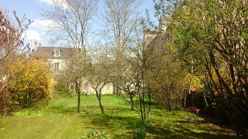 Centre ville T4 jardin