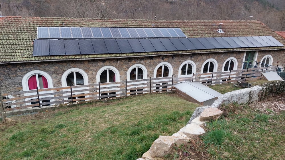 Maison atypique de 440 m² avec grand terrain Fort potentiel