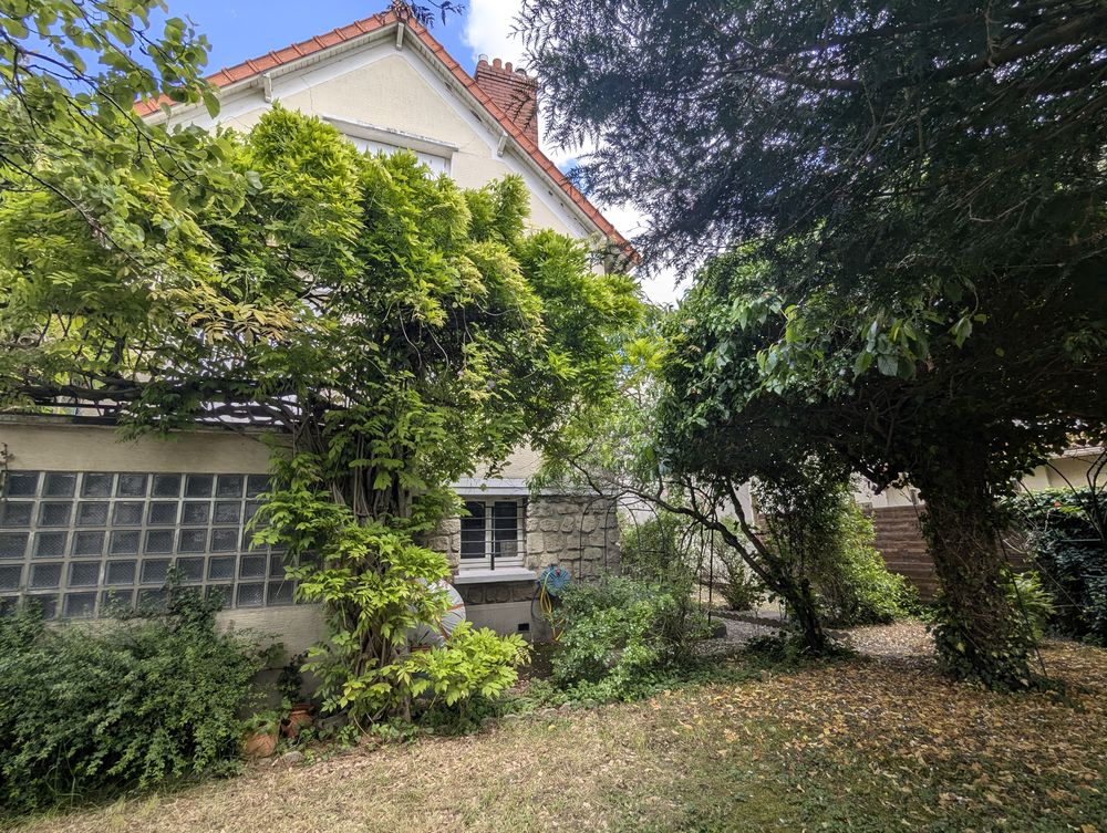 Maison 3 minutes de la gare avec studio indépendant