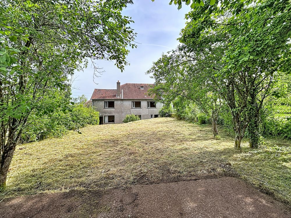 GROS POTENTIEL ? MAISON EN PIERRE XIX? SIÈCLE a renover