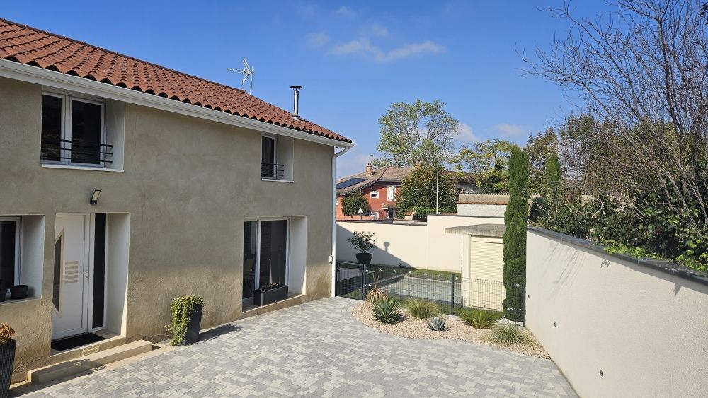 Maison . 114 m² . 4 pièces