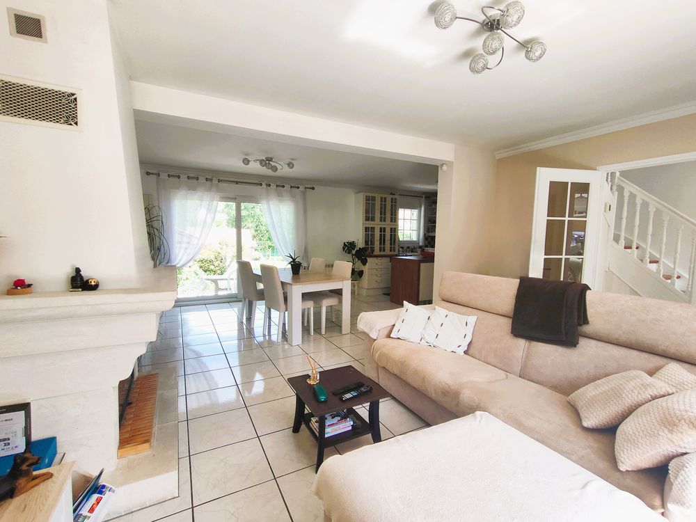 Maison familiale de 101 m² - 3 chambres - Terrain de 640 m²