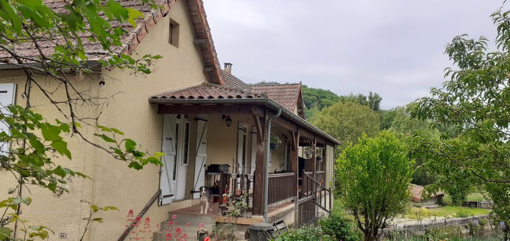 Moulin du XVIIème siècle avec droit d'eau