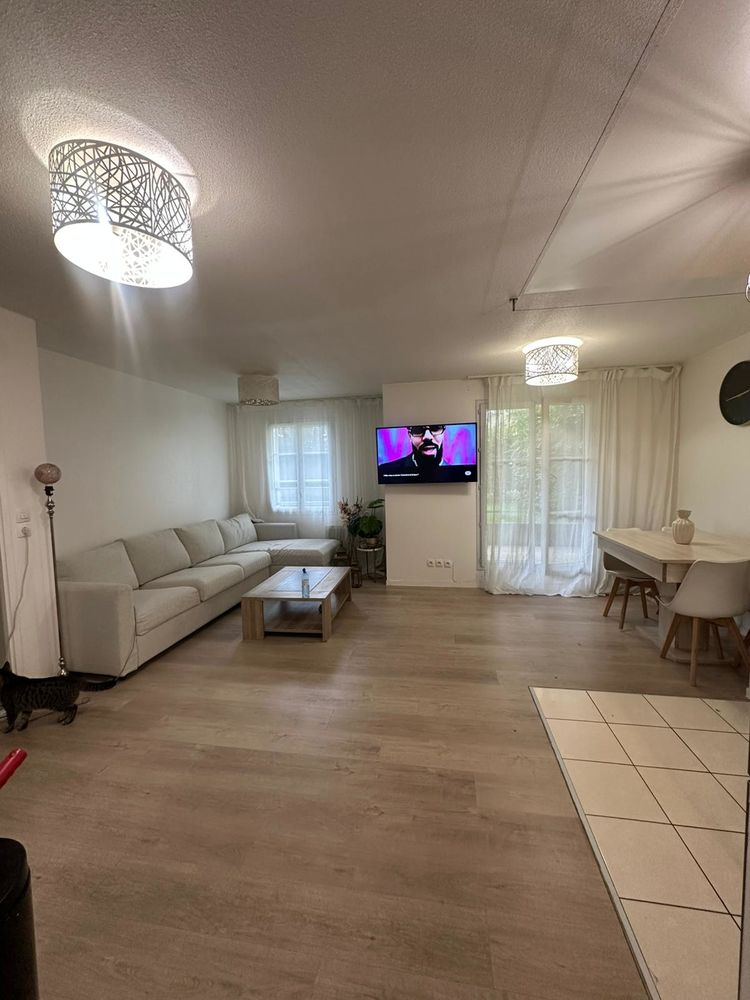 F2 47 m² + jardin 31 m² + terrasse ? Rez-de-chaussée ?