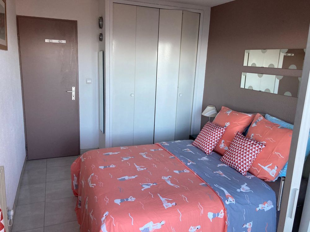 T2 Palavas vue sur les étangs 120 m de la plage rive droite
