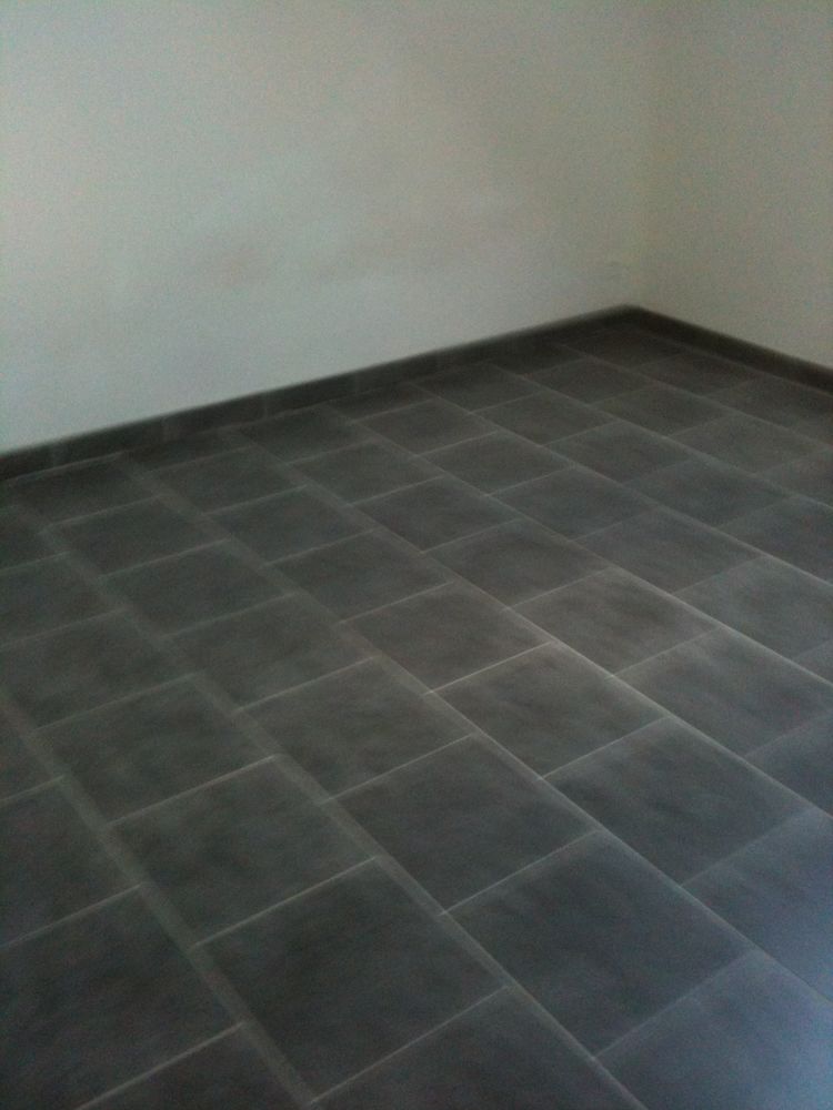 Limite 77/45 a Dordives maison de 4 pièces jardin 200€ 1010€
