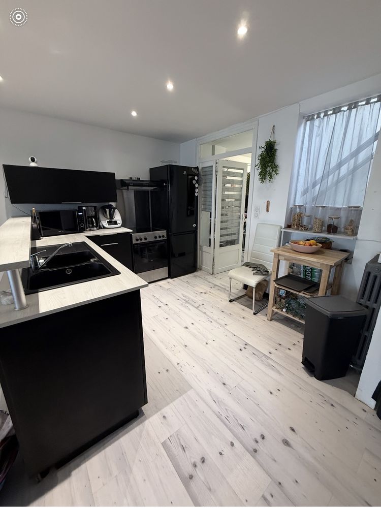 15 mn tgv ( 42 mn de Paris Montparnasse) Maison 2 chambres
