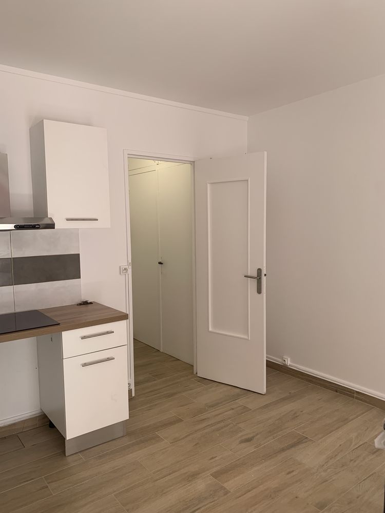 Proche gare studio 23m2 RDc meublé 780€ cc libre de suite