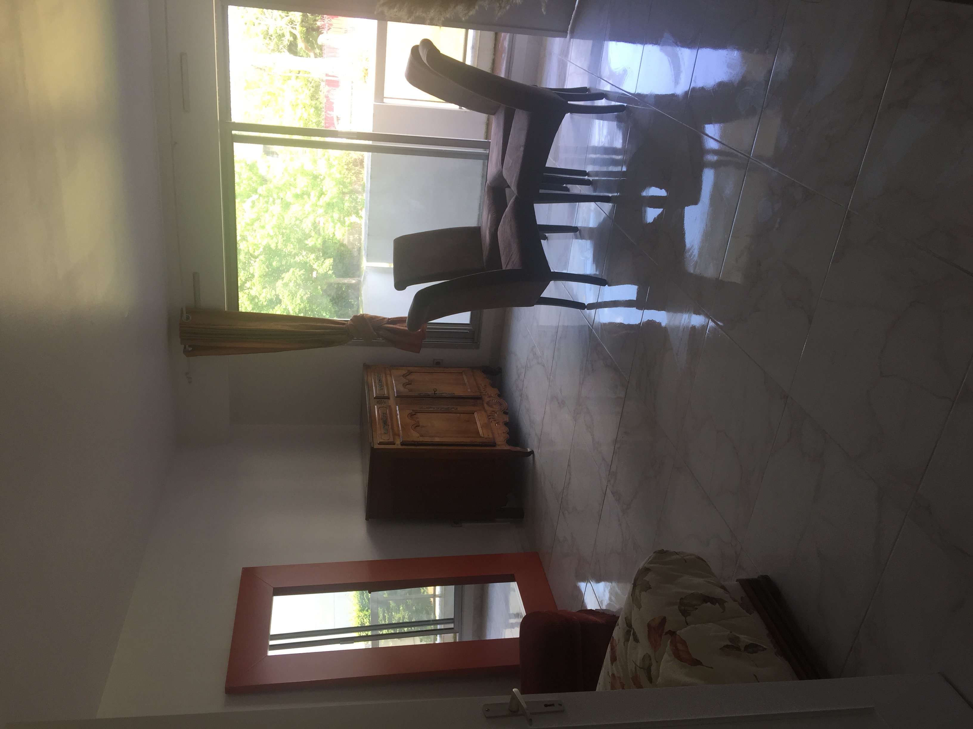 Proche gare rare appart de 2 pièces avec jardin clos 1200€