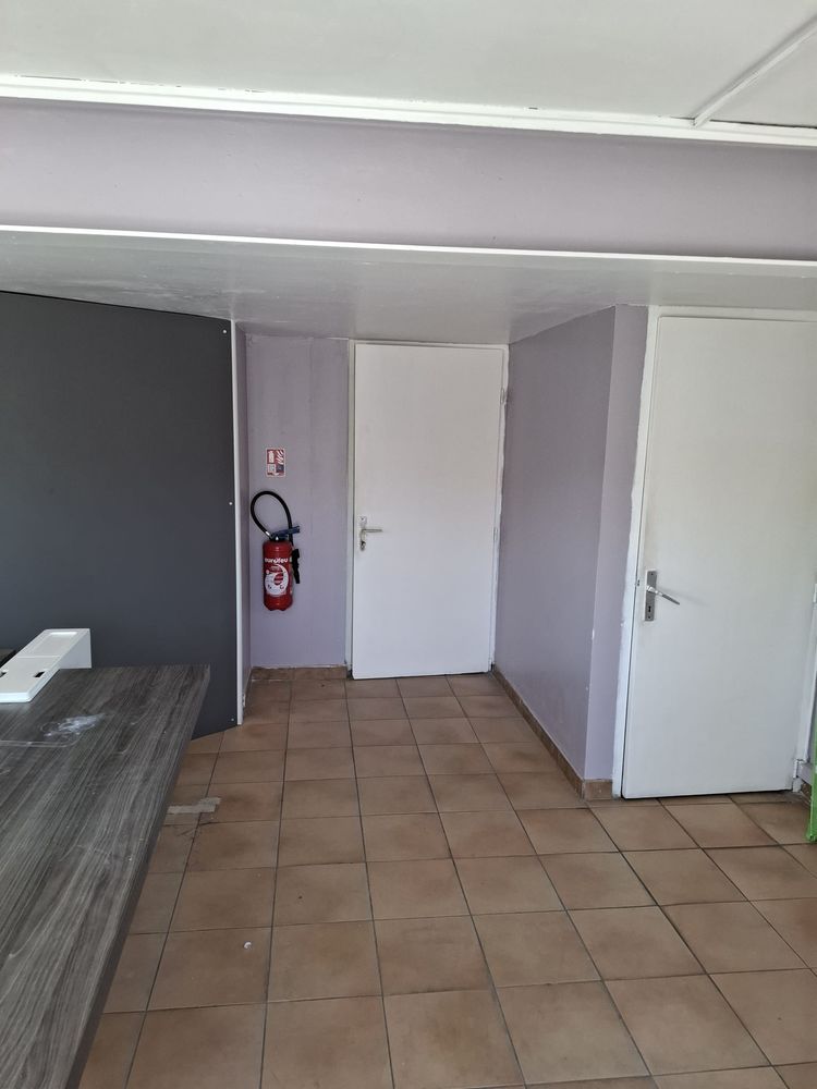Bureau ? ZI Braye de Cau La Penne-sur-Huveaune 13821