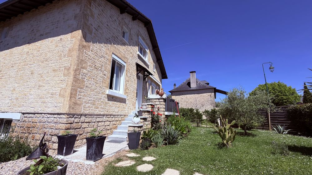 Maison périgourdine rénovée avec piscine Dordogne