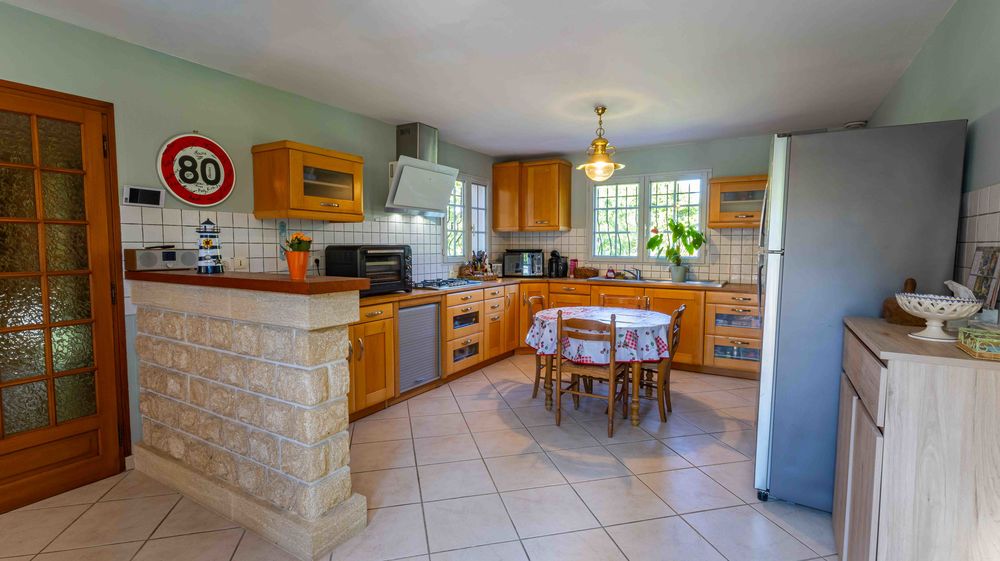 LERE Maison 8 pièces 195m²