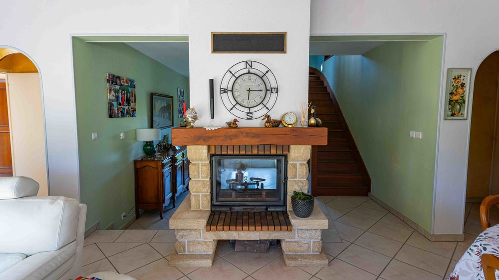 LERE Maison 8 pièces 195m²