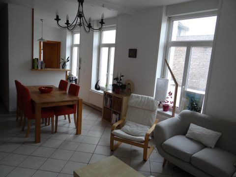 Centre ville T3 Duplex Rénové 69 m2