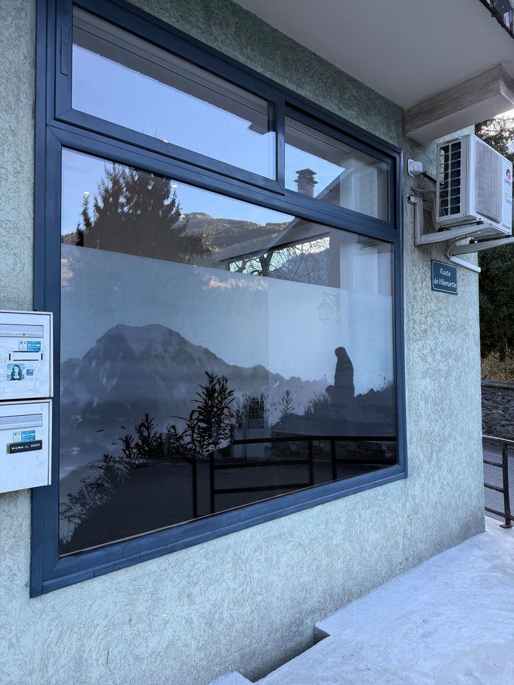 Bureau, ou local commercial , + 20 m2 de cave stockage