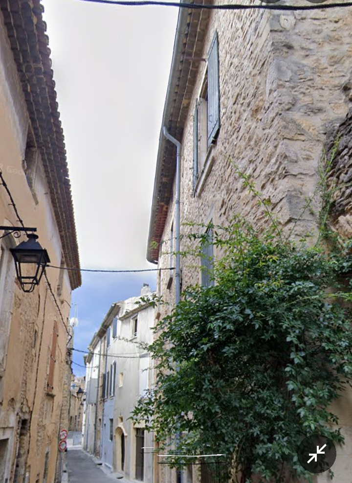 Maison 126 000 € quartier historique de Bagnols sur Cèze 30