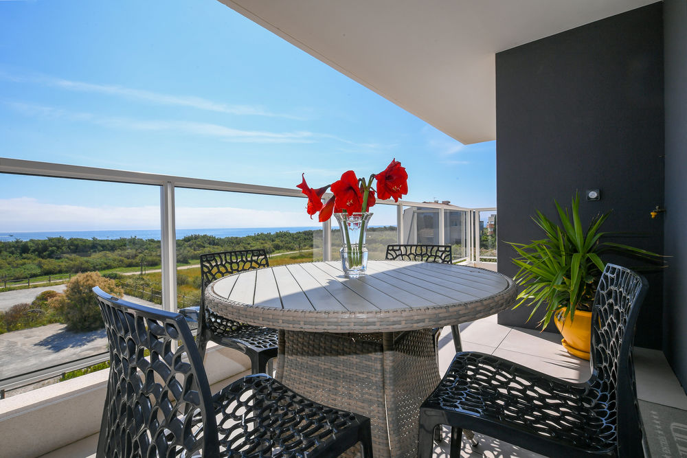 APPARTEMENT VUE MER 100 M2