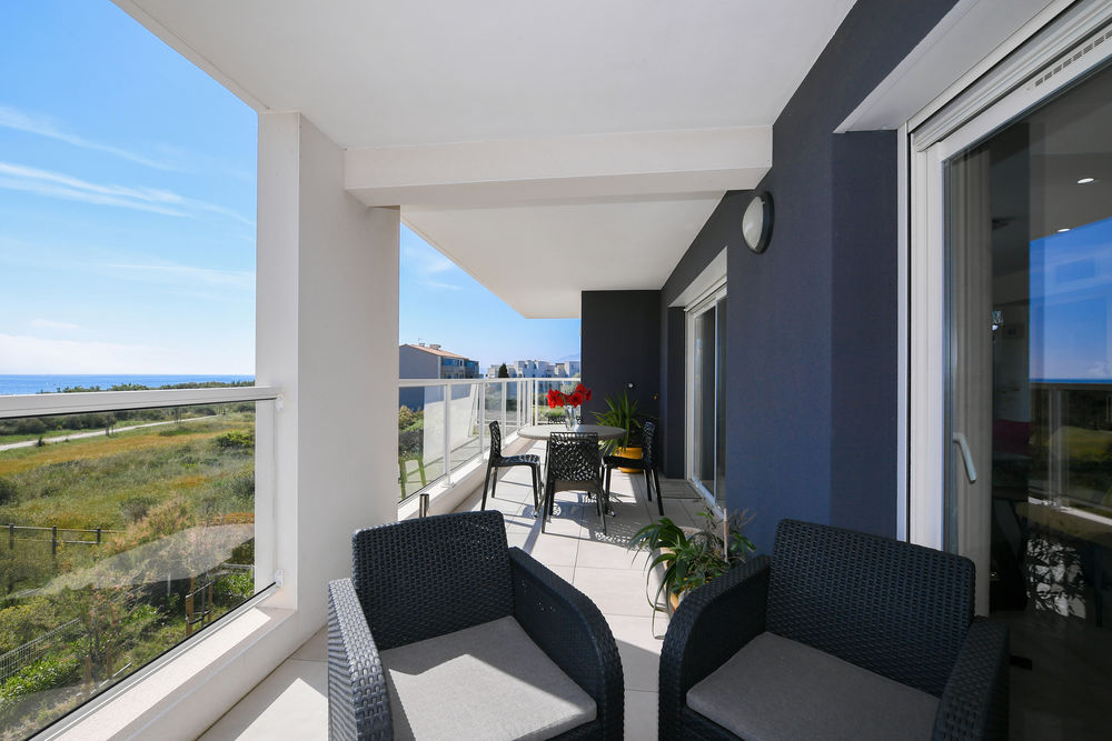 APPARTEMENT VUE MER 100 M2