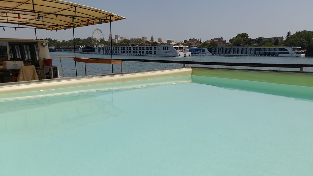 Péniche d'Habitation à Avignon