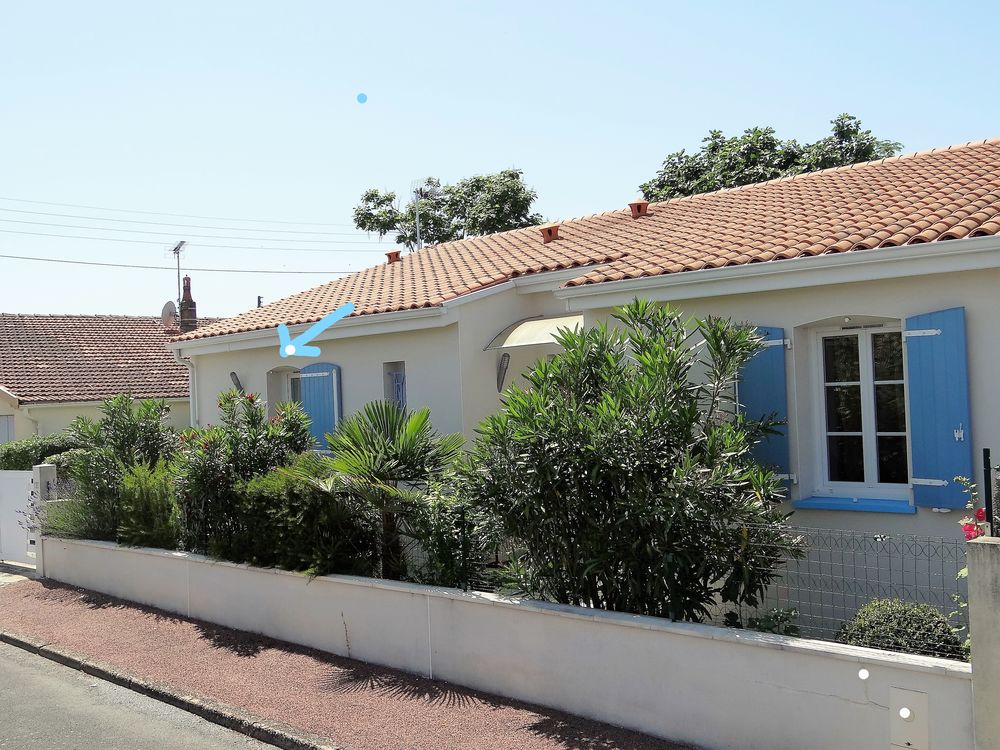 STUDIO ÉTUDIANT meublé T1 à ROYAN centre dans villa neuve