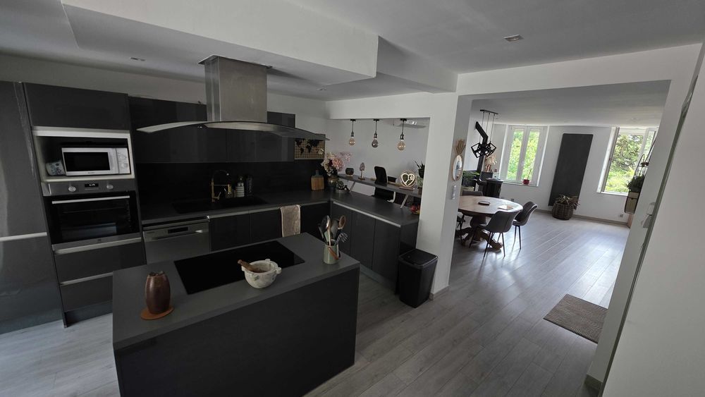 Maison de village 116 m² €" Garage 45 m² €" Terrasse 26 m²