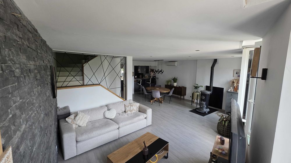 Maison de village 116 m² €" Garage 45 m² €" Terrasse 26 m²
