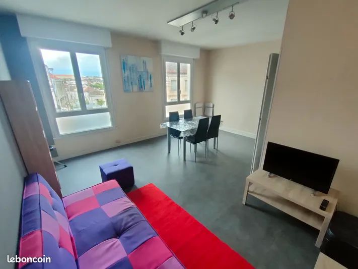 Grand t2 centre ville meublé disponible début juillet