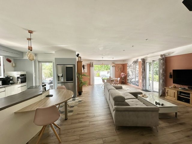 VILLA ECOLOGIQUE PLAIN-PIED AVEC APPARTEMENT
