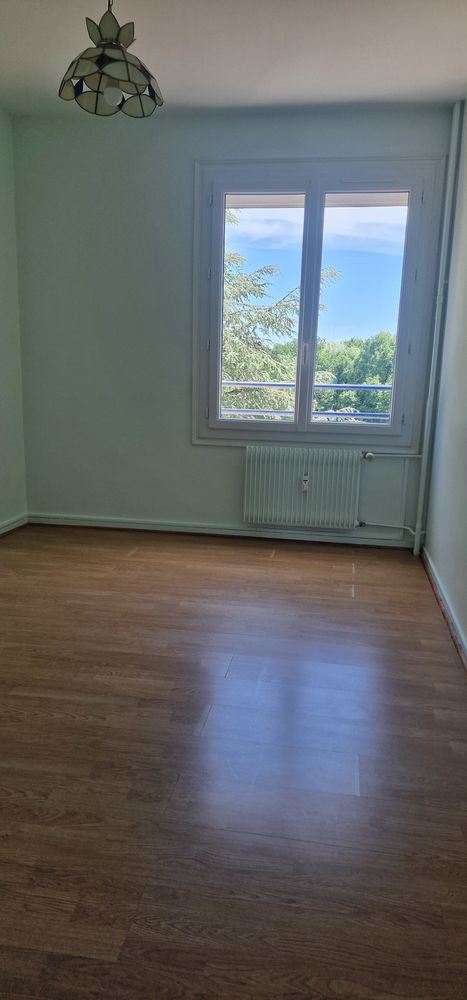 Appartement F3 1er étage très belle vue