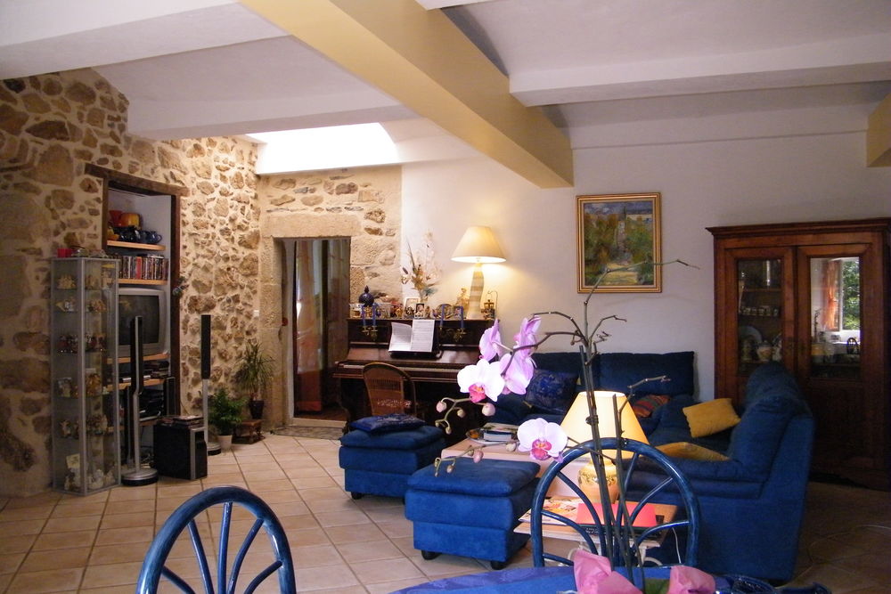 ARDECHE/PRIVAS/MOULIN/20 PIECES/MAISON DE RAPPORT